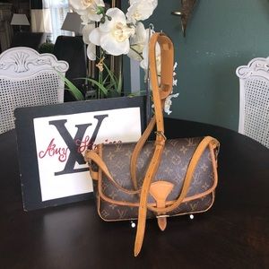 Pre Loved Authentic Louis Vuitton Sologne Crossbod
